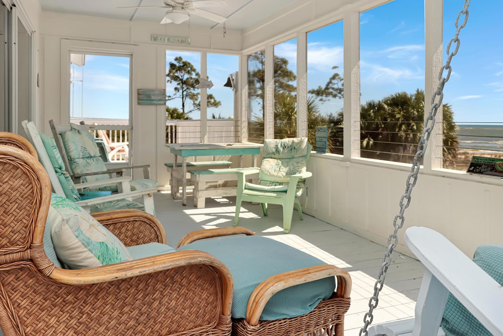 Summer Breeze by Pristine Properties Vacation Rentals — 4-Star Luxury Hotel in Port Saint Joe, United States