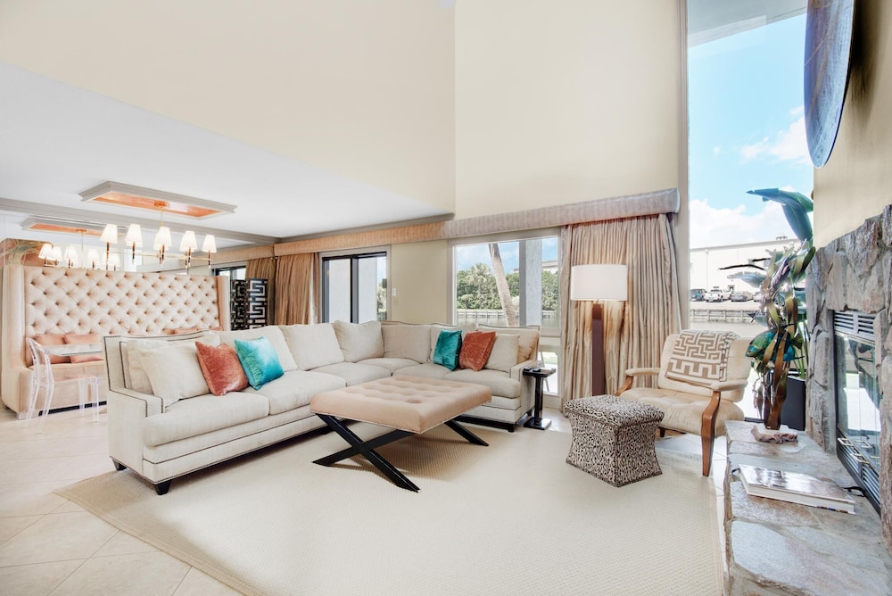 Shoreline Towers Townhouse 4 1 - photo 14