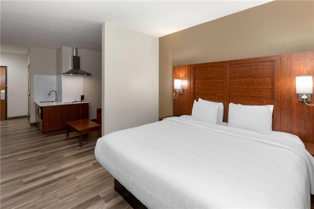 Hawthorn Extended Stay by Wyndham College Station South - photo 13