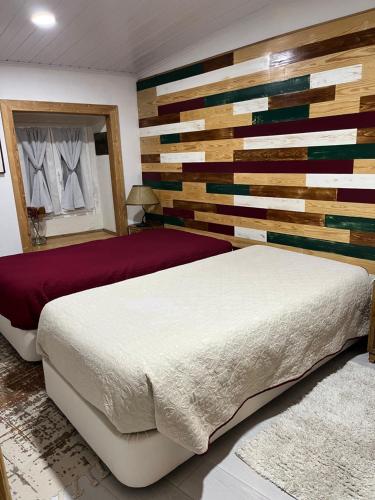 Pé do Castelo Casinhas in Tomar, Portugal