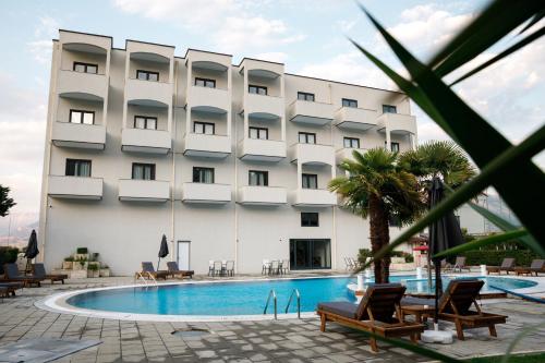 El Nacional Hotel — Gjirokaster — photo 3