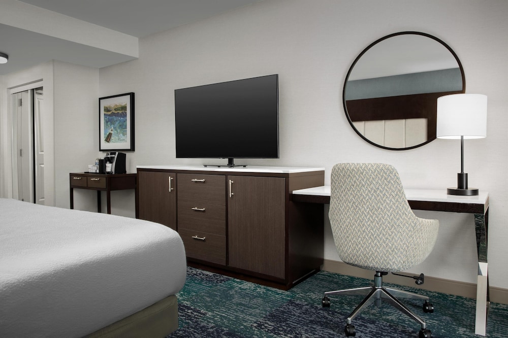 Hilton Garden Inn Portsmouth Downtown - photo 10