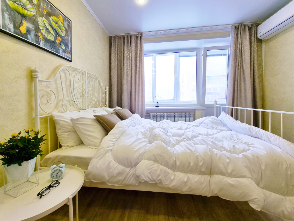 Dve Podushki Na Ulise 30 Let Pobedi 10 in Balakovo, Russia