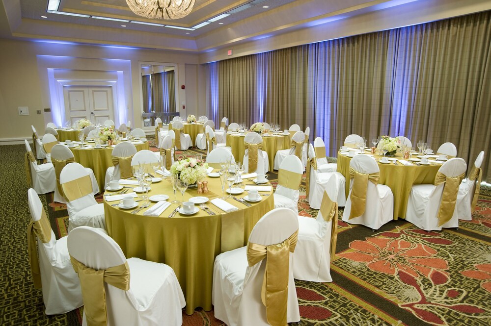 Airtel Plaza Hotel - photo 49