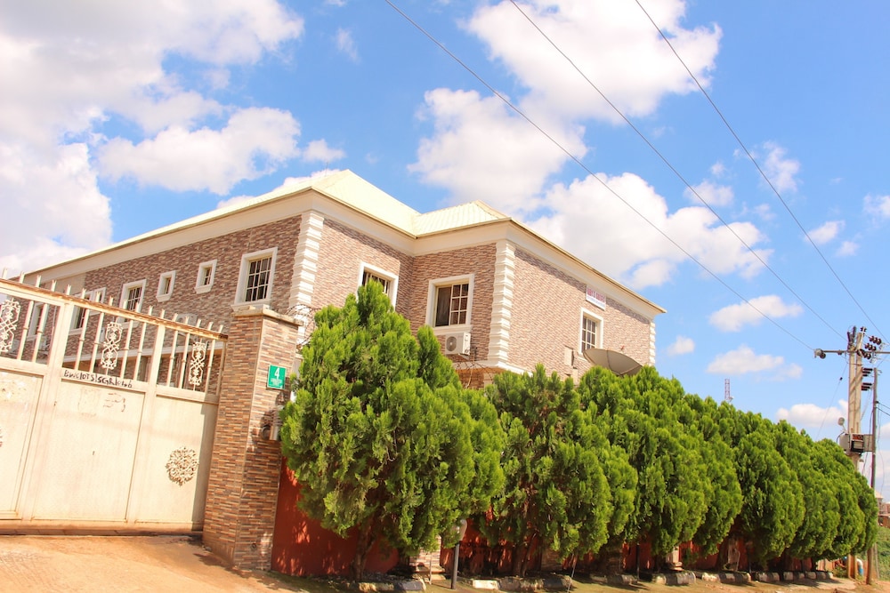 Dubys Suites Dutse - last minute hotel in Abuja