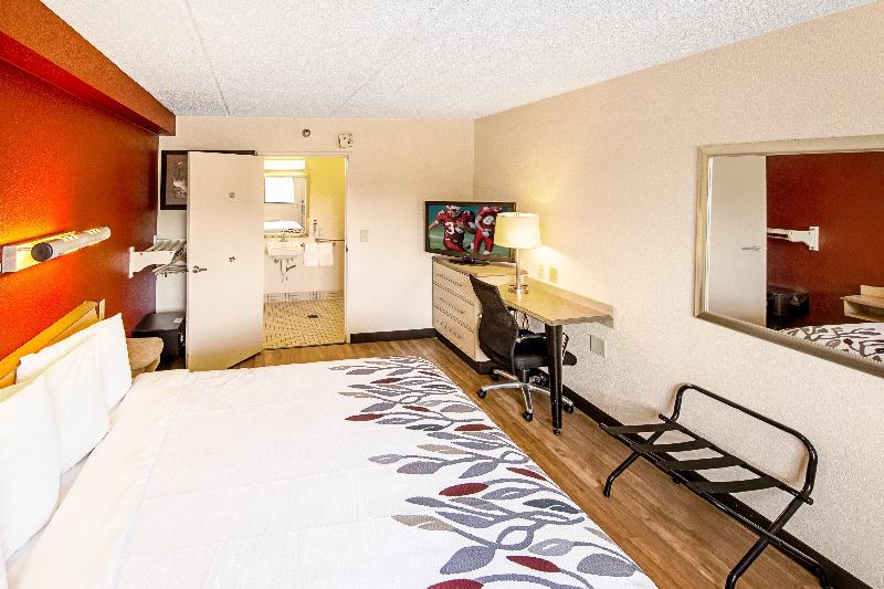 Red Roof Inn Florence Civic Center - photo 38
