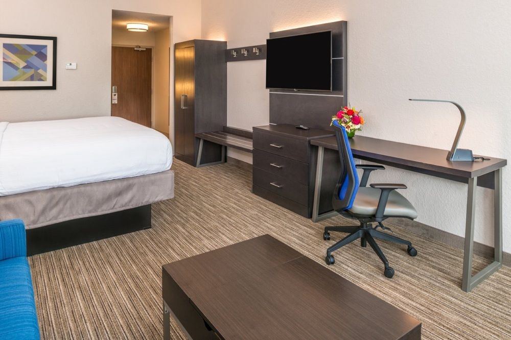Holiday Inn Express & Suites Tampa North Wesley Chapel by IHG - photo 5