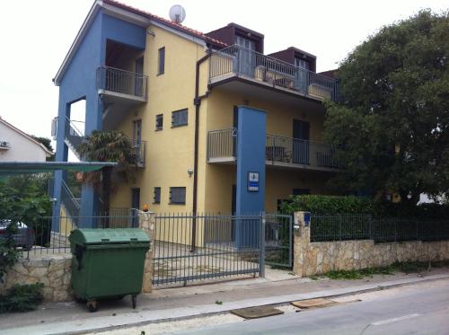 Apartments Villa Adriatica — 4-Star Luxury Hotel in Biograd Na Moru, Croatia