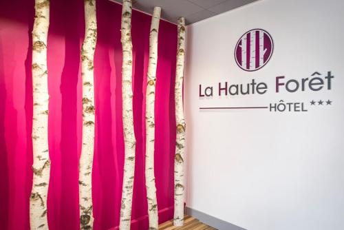 Logis Hotel Rest. La Haute Foret — hotel in Vertou