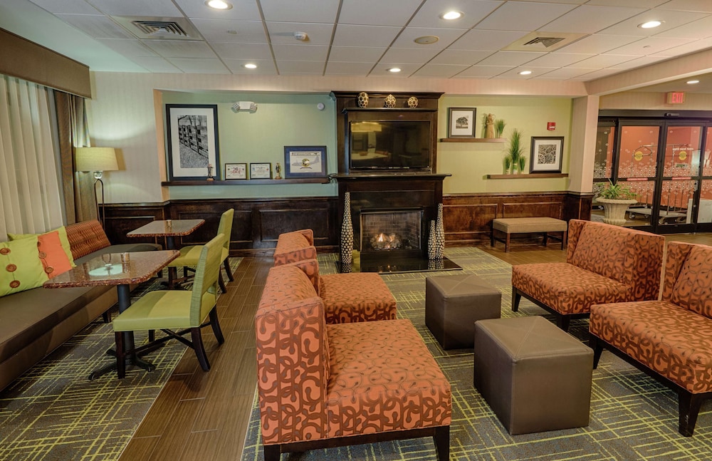 Hampton Inn Spring Lake Fayetteville - photo 4