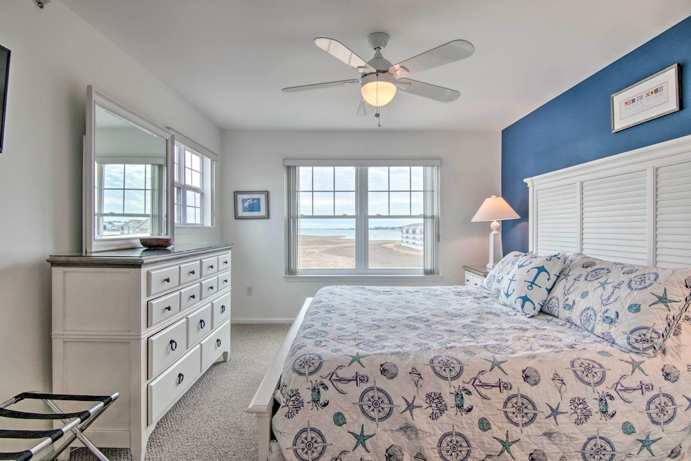 Ocean View Resort Condo w Pool Access & Bay Views - photo 9
