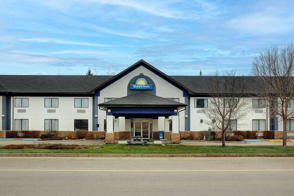 Days Inn by Wyndham Whitecourt in Whitecourt, Canada