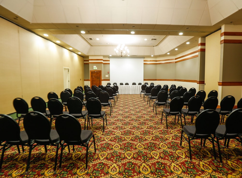 Holiday Inn West Yellowstone by IHG. - photo 175