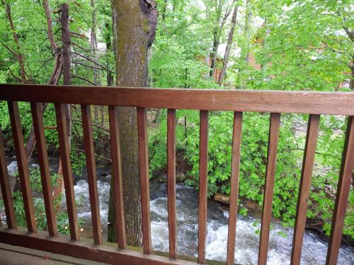 Stony Creek Motel - photo 14