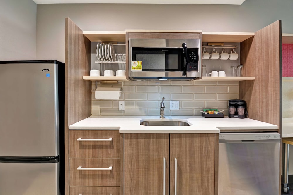 Home2 Suites by Hilton Pecos - photo 19