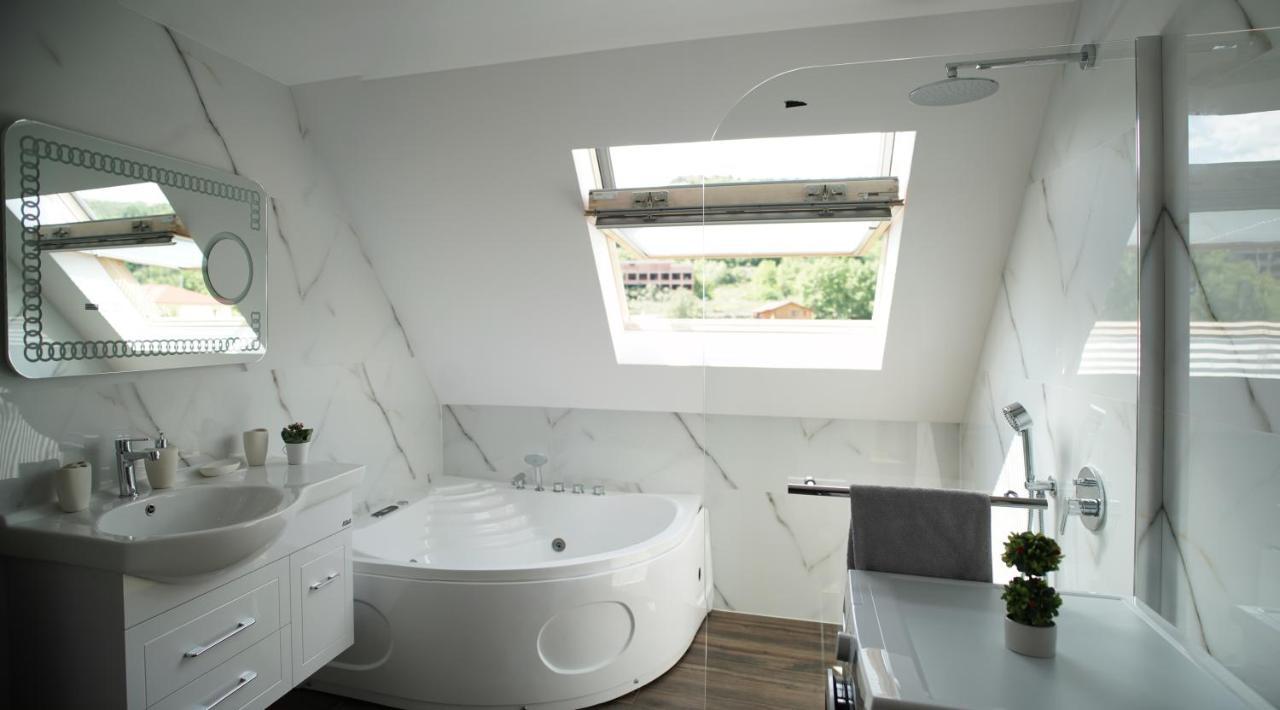 Roma Apartment — 4-Star Luxury Hotel in Sandanski, Bulgaria