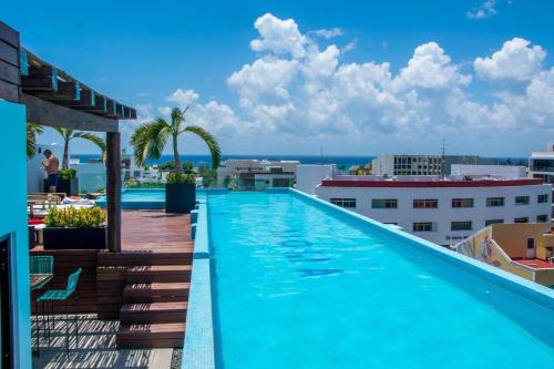 Lujoso junto a la 5th avenida 306 — 4-Star Luxury Hotel in Playa Del Carmen, Mexico