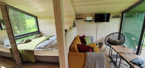 TinyHouse mit Terrasse und Garten — hotel in Adorf