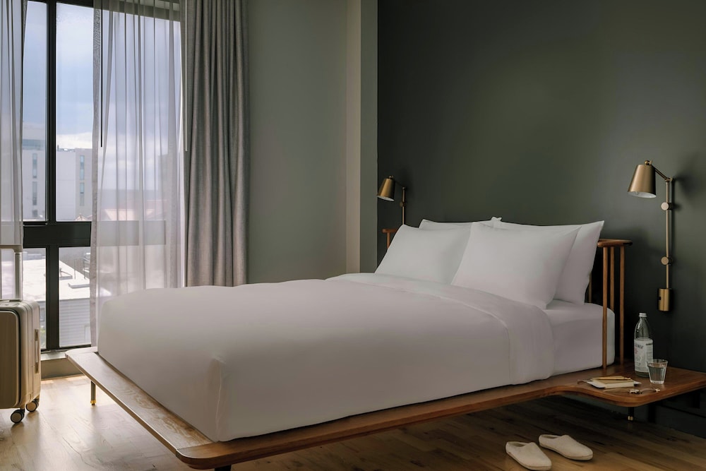 Dutch Hotel Long Island City New York Belvilla District 6 Formerly Sonder - photo 24