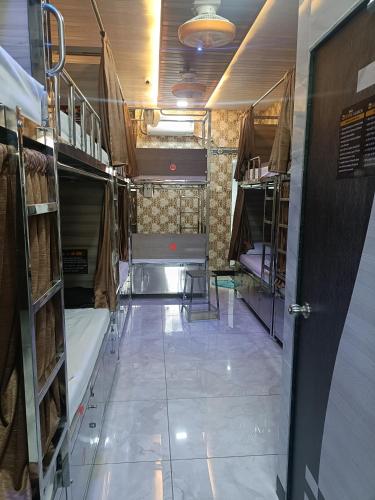 Divine Homes AC Dormitory