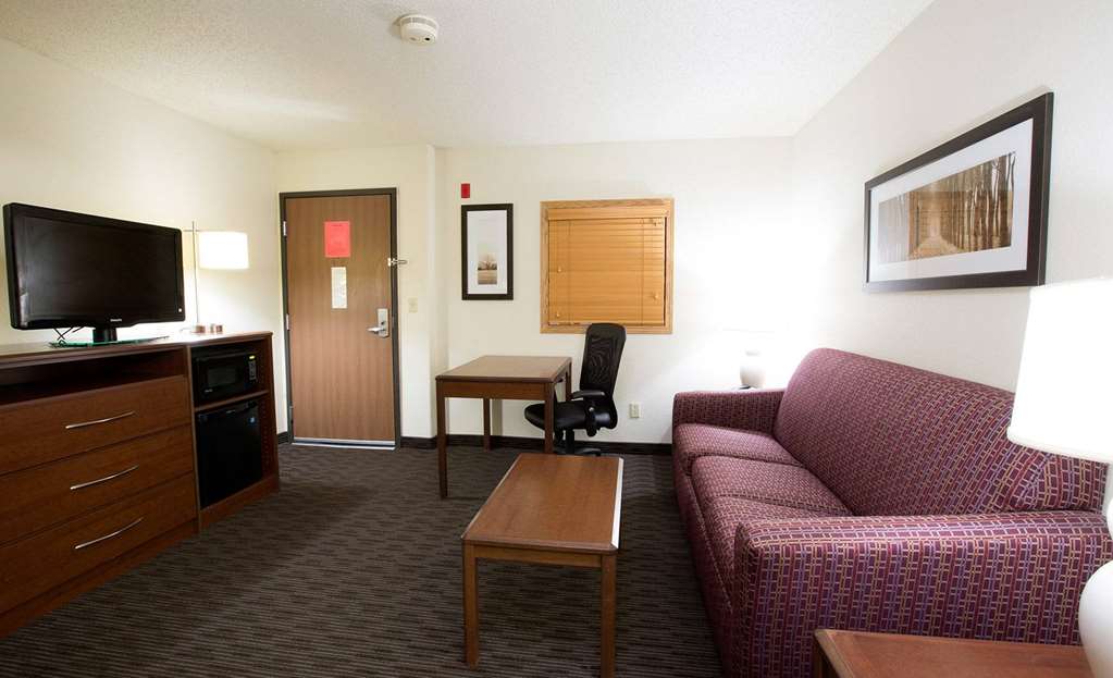 AmericInn by Wyndham Osceola - photo 8