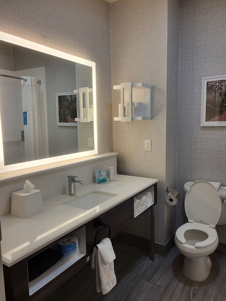 Hampton Inn Houston Deer Park Ship Area - photo 17