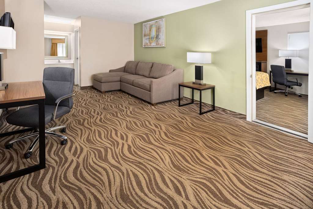 Baymont by Wyndham Griffin - photo 37