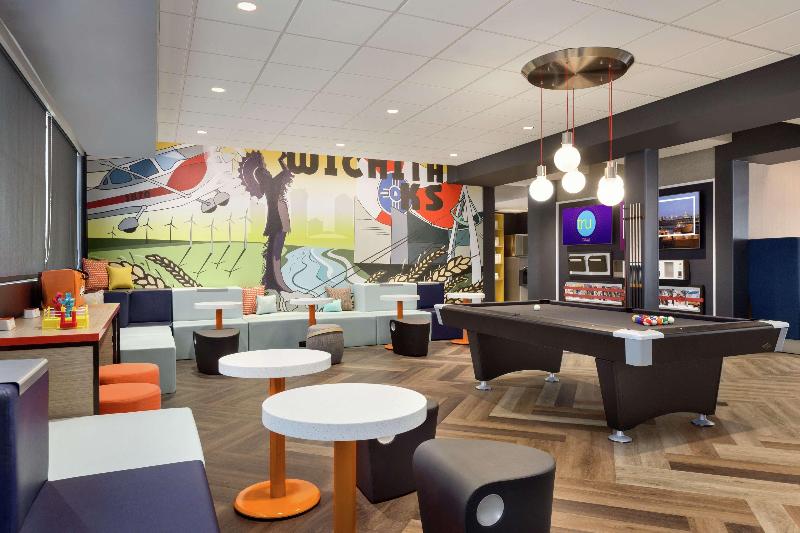 Tru by Hilton Wichita Northeast - photo 8