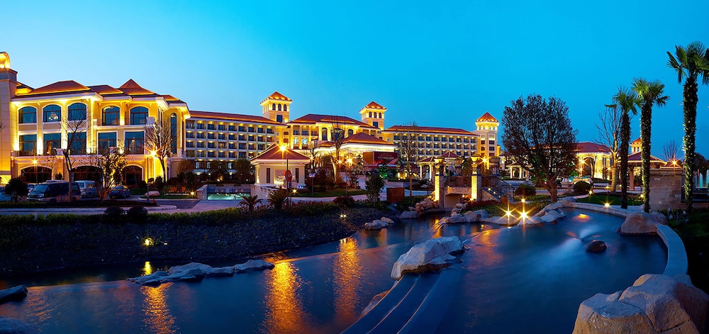 Hotel Shanghai Sheshan Oriental Handwritten Collection — 5-Star Luxury Hotel in Shanghai, People's Republic of China