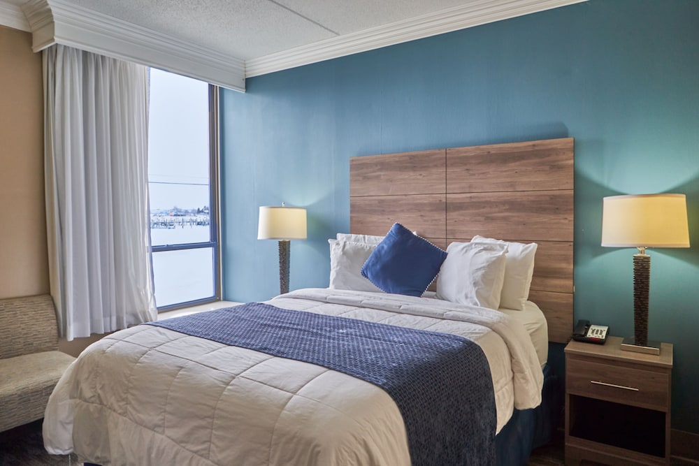 Seaport Resort & Marina - photo 9
