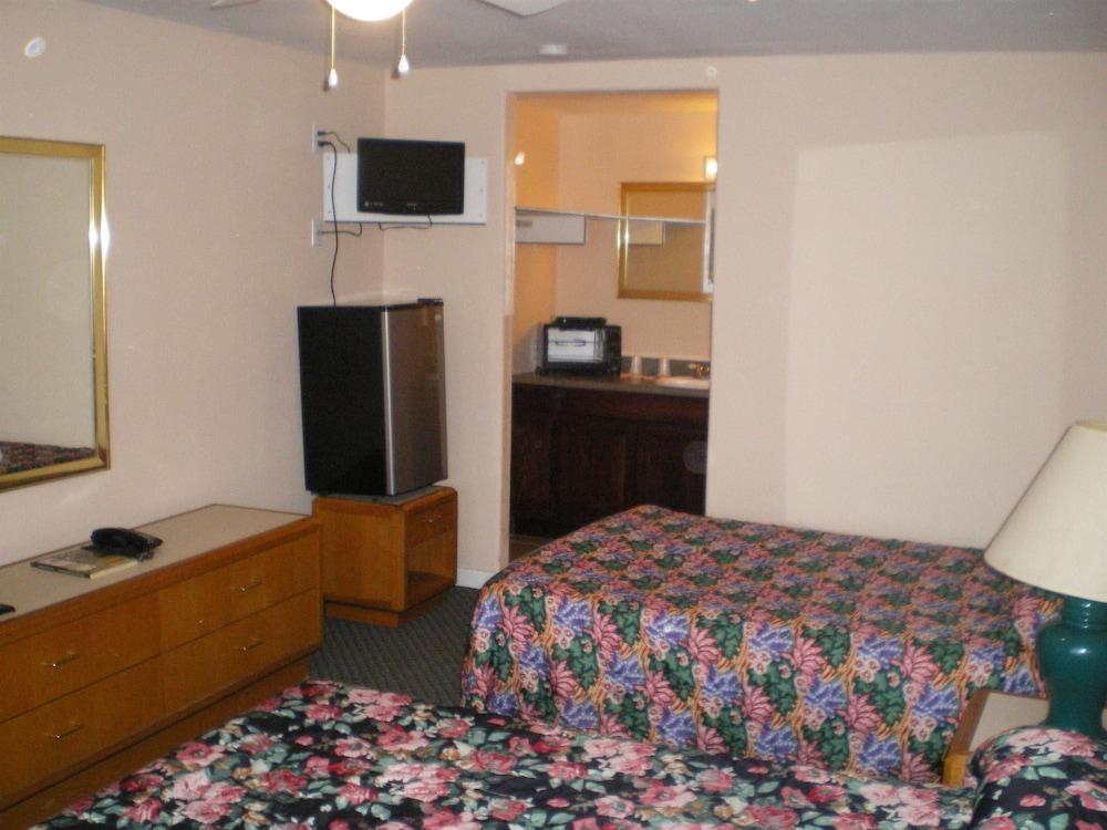 A1 Value Inn Hernando - photo 14