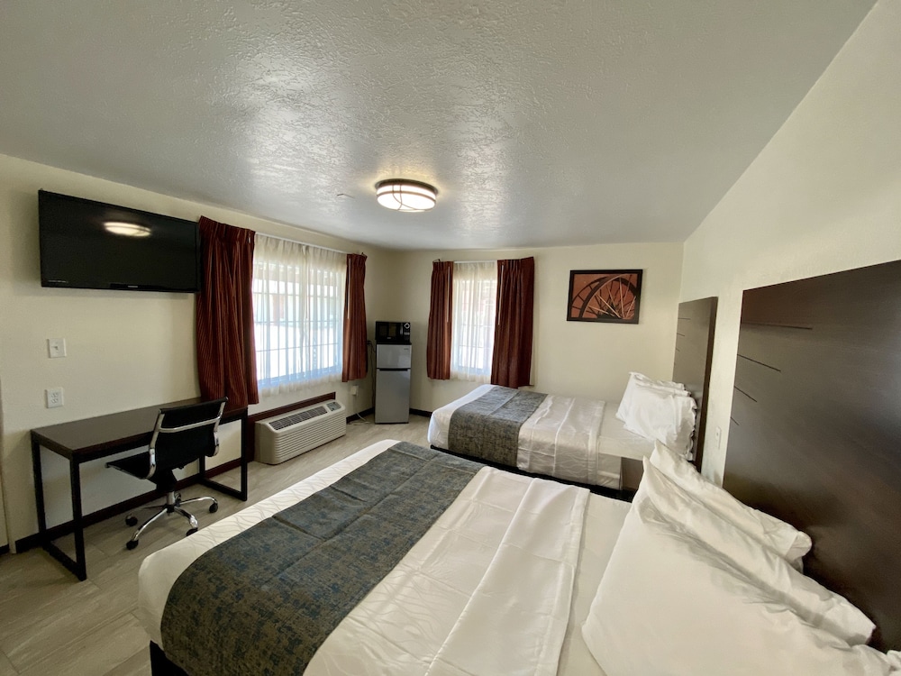 Roswell Inn - photo 11