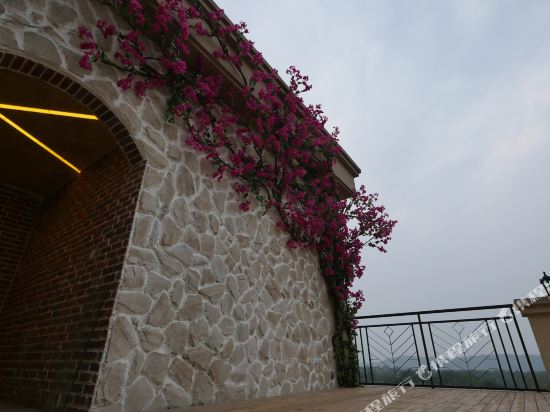 Jintang Yehua Theme Hotel in Zhaozhen, People's Republic of China