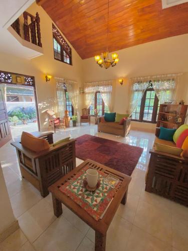 Dili's Homestay Private Villa — 4-Star Luxury Hotel in Kandy, Sri Lanka