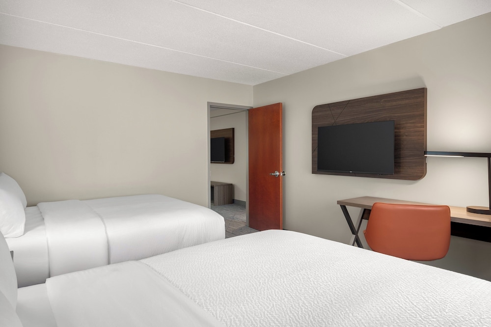 Holiday Inn Express & Suites Hawthorne Elmsford North by IHG - photo 22