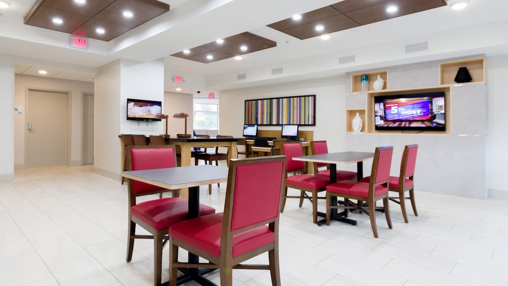 Holiday Inn Express & Suites Hood River by IHG - photo 51