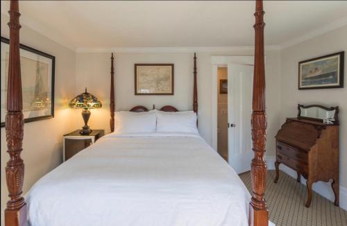 The Clarendon House - photo 65