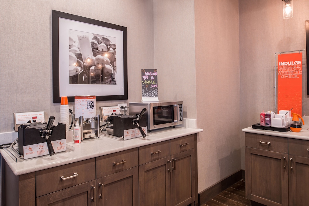 Hampton Inn Benson - photo 40