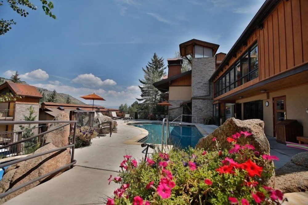 Snowmass Village by Gondola Resorts - photo 46