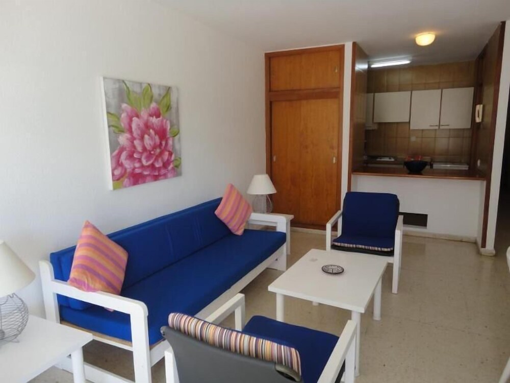 Apartamentos Quintero 4472373 — San Sebastian De La Gomera