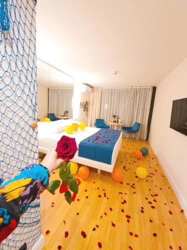 Apartment in Orbi City