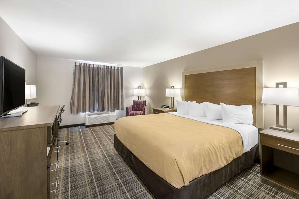 Quality Inn & Suites Carlsbad Caverns Area - photo 6