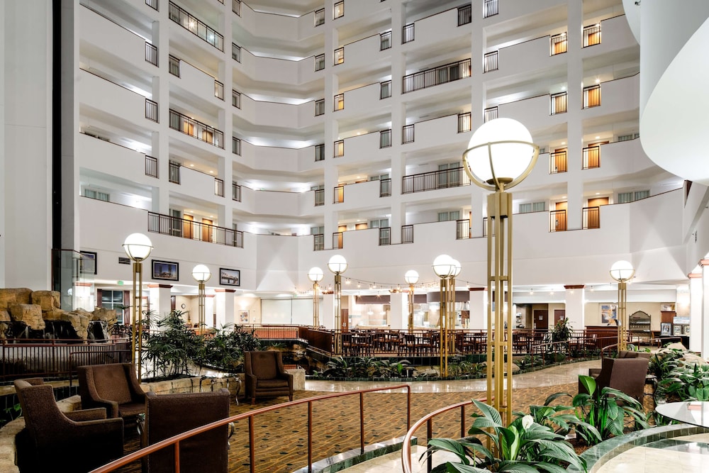 Embassy Suites by Hilton Portland Airport - photo 3