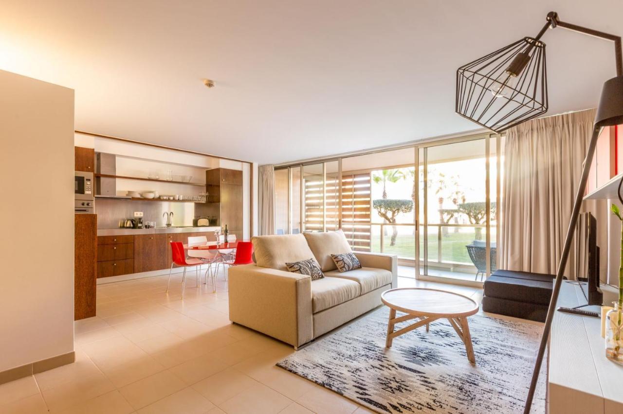 Herdade dos Salgados 2 Bedrooms T2 12A 1D is located next to the entrance of Vila das Lagoas Albu — 4-Star Luxury Hotel in Albufeira, Portugal