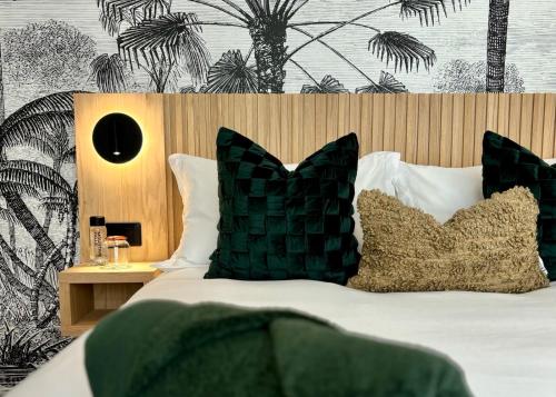 Family Sized Gem Near Beach — 4-Star Luxury Hotel in Cape Town, South Africa