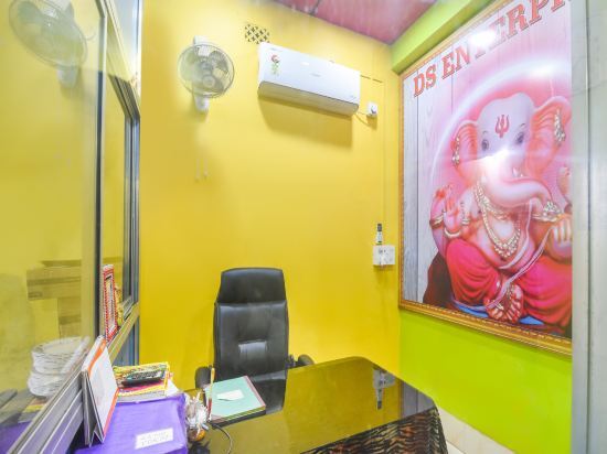 OYO FLAGSHIP 47311 Black diamond hotel and restaurant Barasat - last minute hotel in Kolkata