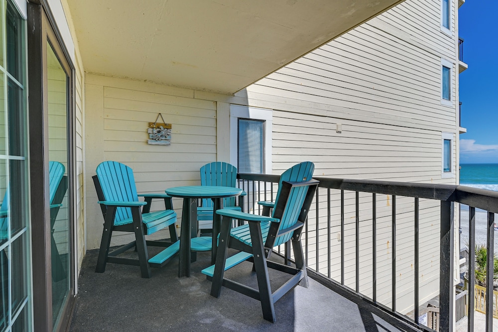 Beach Getaway with Pool Access And Patio with Ocean View — 4-Star Luxury Hotel in Murrells Inlet, United States