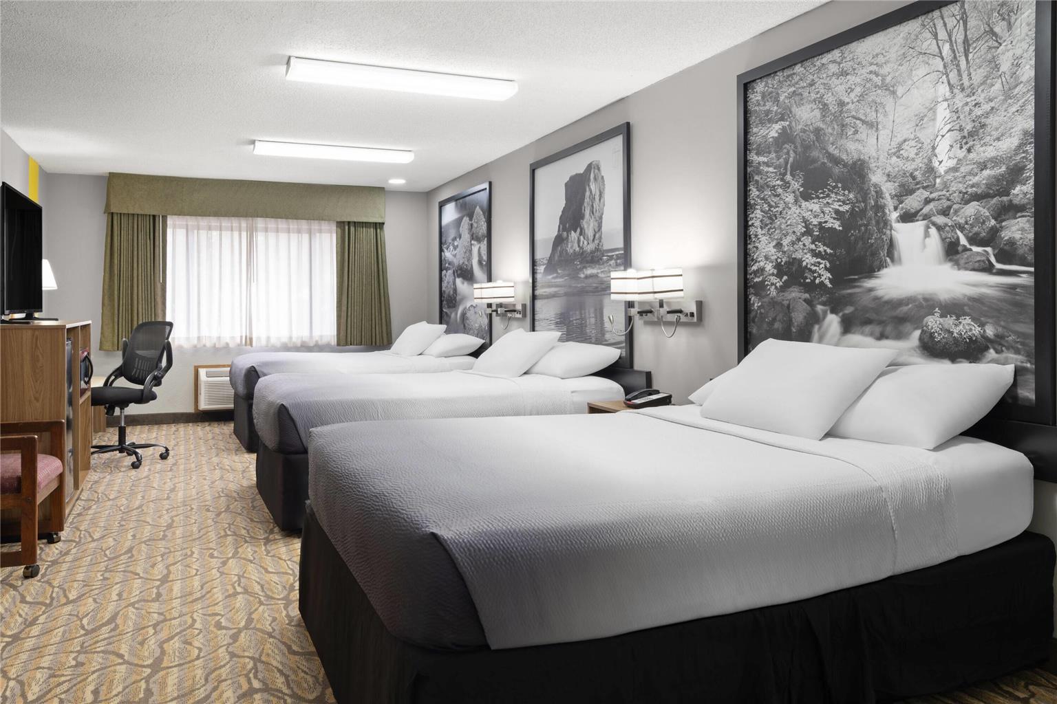 Super 8 by Wyndham Baker City - photo 37