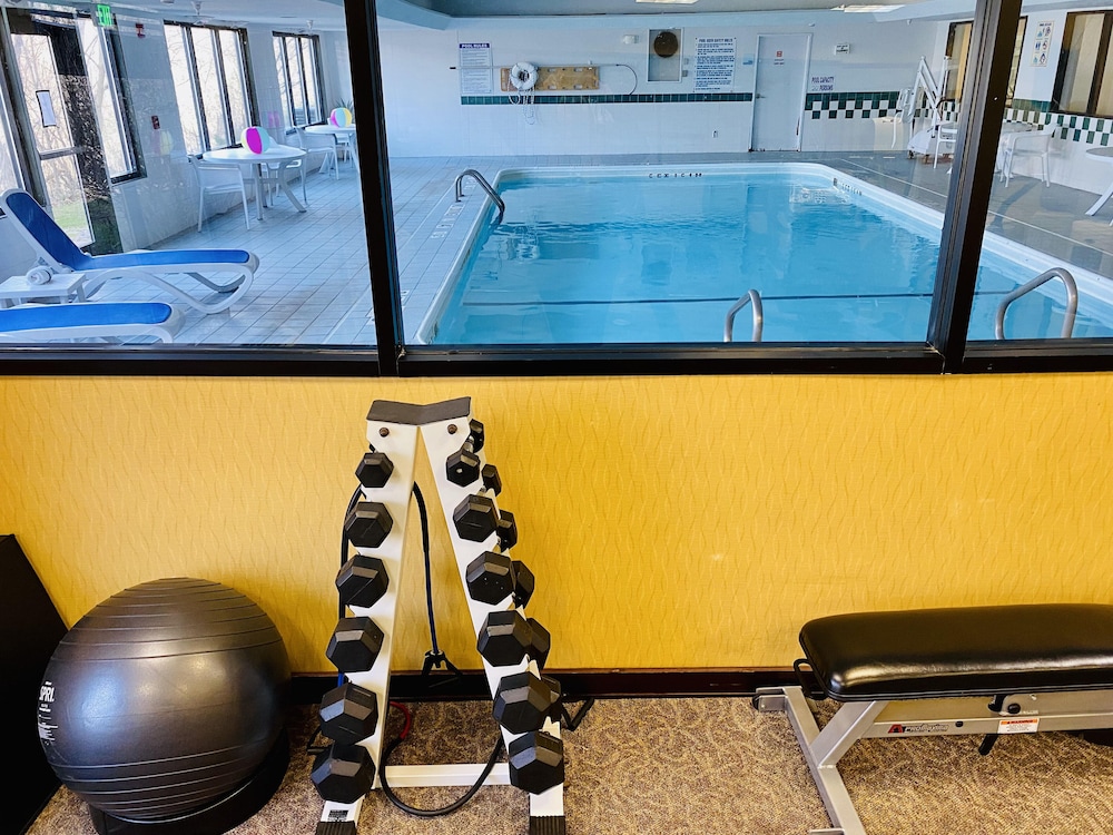 Holiday Inn Express Hotel & Suites Plymouth by IHG - photo 36