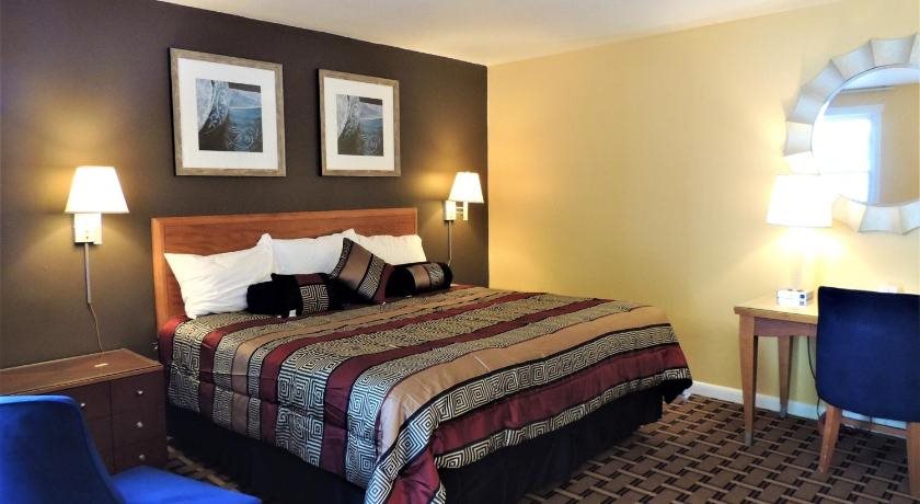 Windsor Motel - carbon neutral hotel in Groton